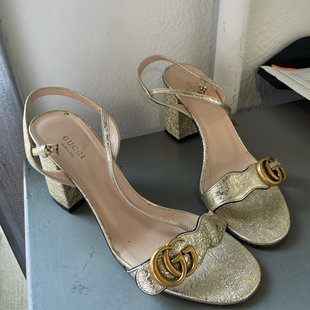 Gucci glitter gold low block heels size 40.5